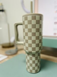 Simple modern 40 oz tumbler 